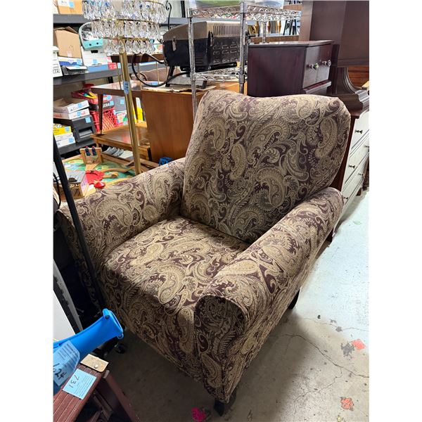 Accent chair