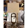 Image 1 : Table lamp