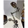 Image 1 : Lamp