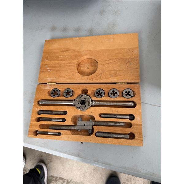 Vintage tap and die set