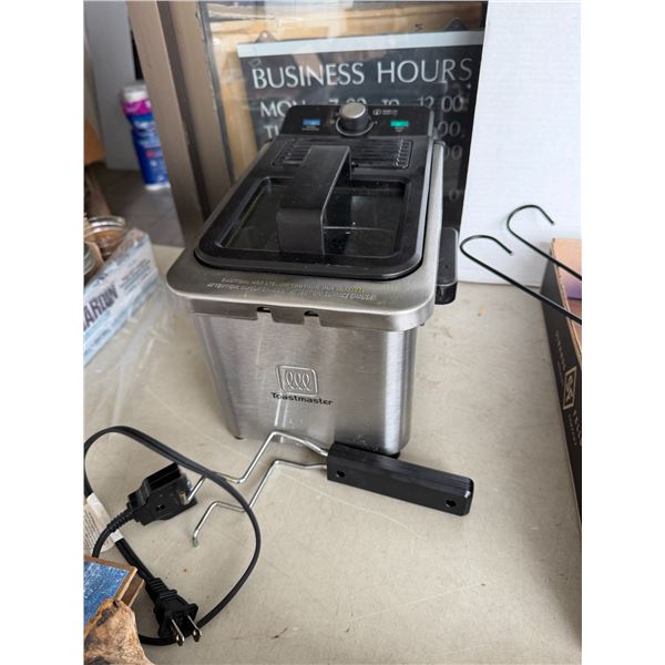 ToastMaster deep fryer