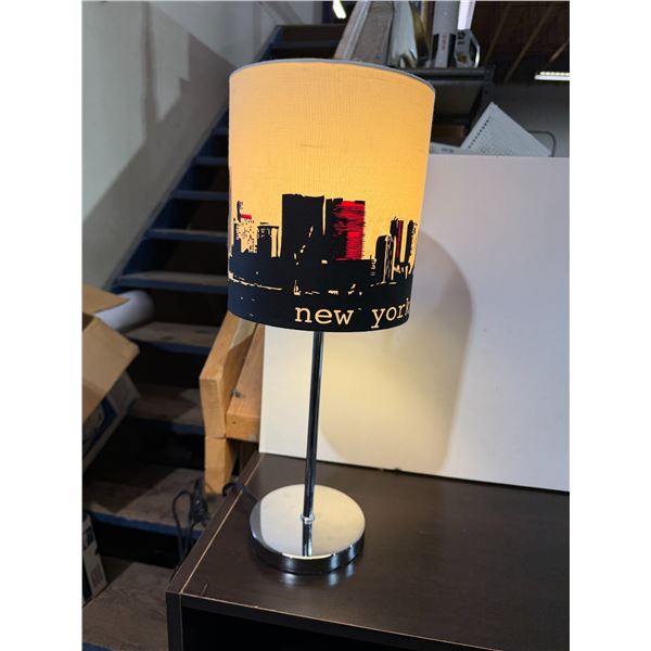 New York lamp