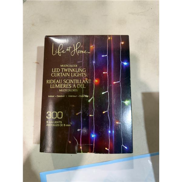 Multicolor LED twinkling curtain lights