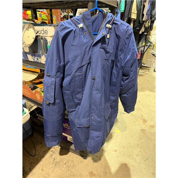 Retreat coat size 42–44
