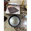 Image 1 : Induction cooktop with pan