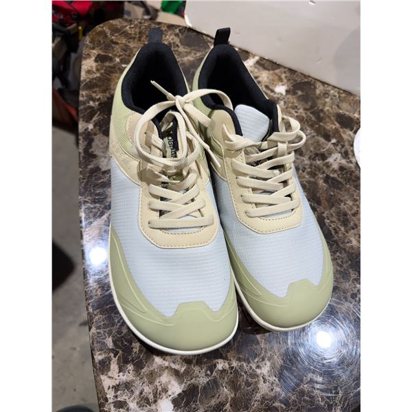 HOBIBEAR shoes size 47