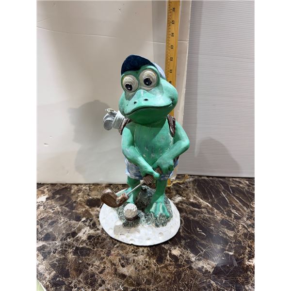 Golfing, frog decor