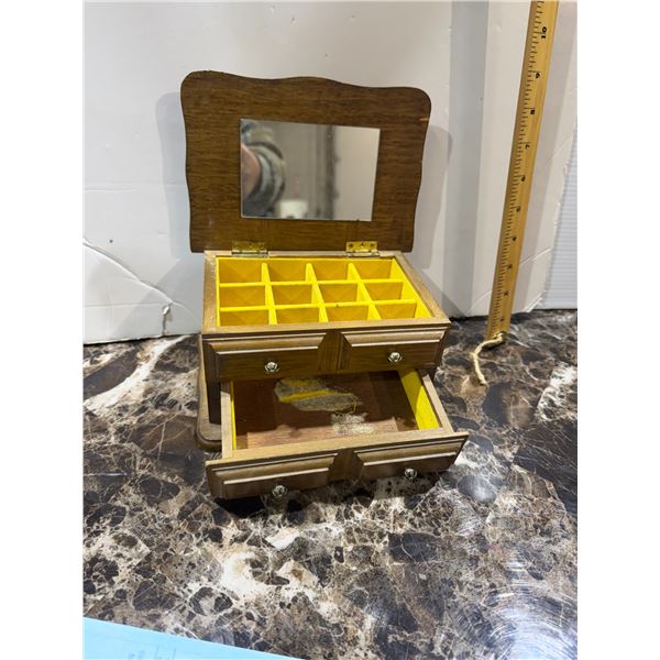 Vintage jewelry box