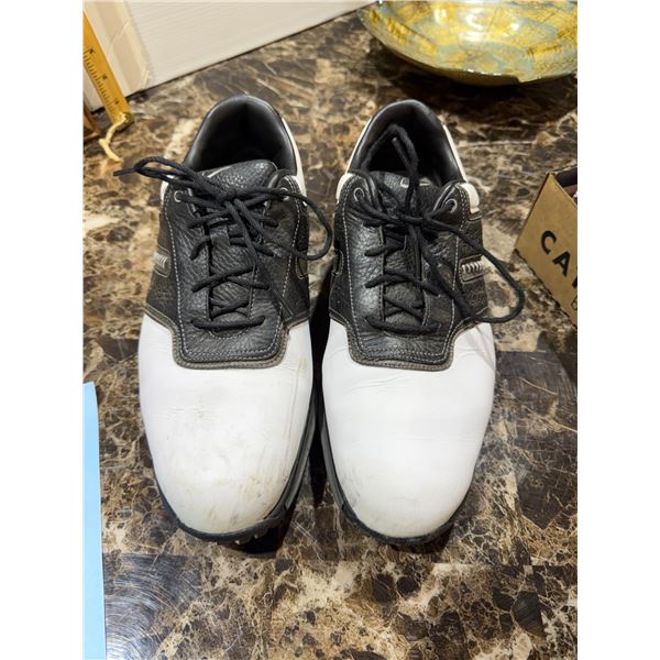 Nike golf shoes, size 11