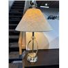 Image 1 : Lamp
