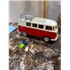 Image 3 : Play mobile VW van