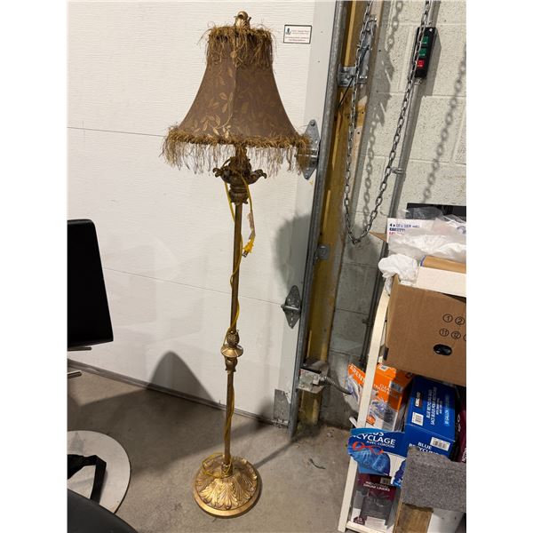Floor lamp