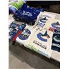 Image 2 : Canucks collectibles