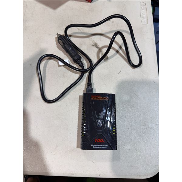 Ultra slim power inverter