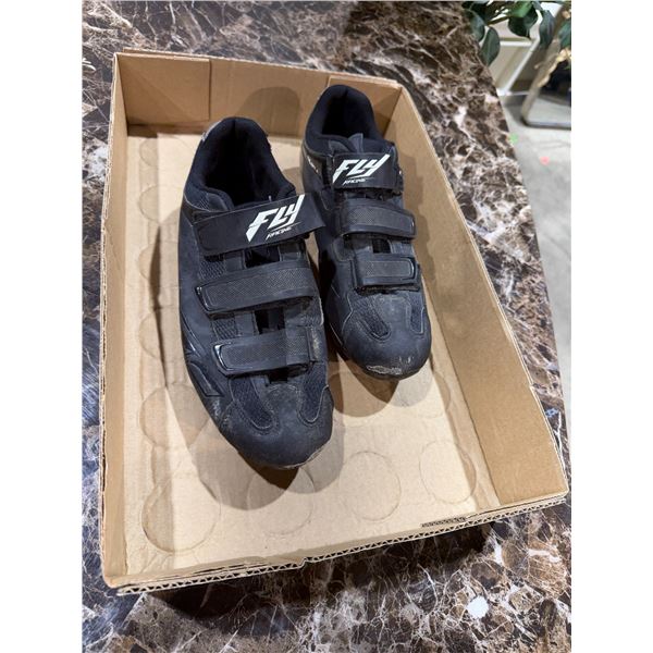 Bike shoes size 7.5