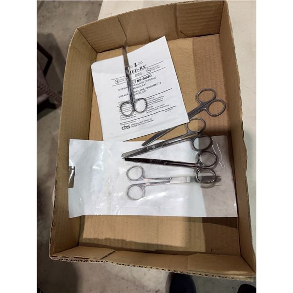 Scissors operating dressing straight 5.5 inch