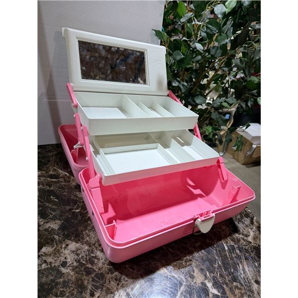 Make up case