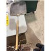 Image 1 : Outdoor oven scoop