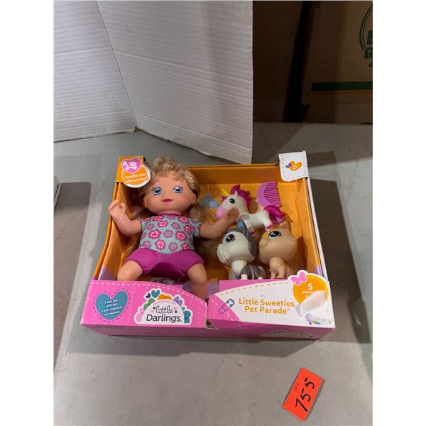 Little darlings, three mini pets with doll