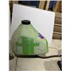 Image 1 : Kawasaki gas tank off Kawasaki 125