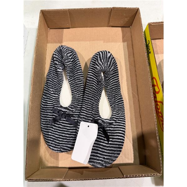 New slippers size 7/8