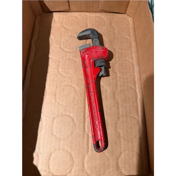 Pipe wrench, 10 inch