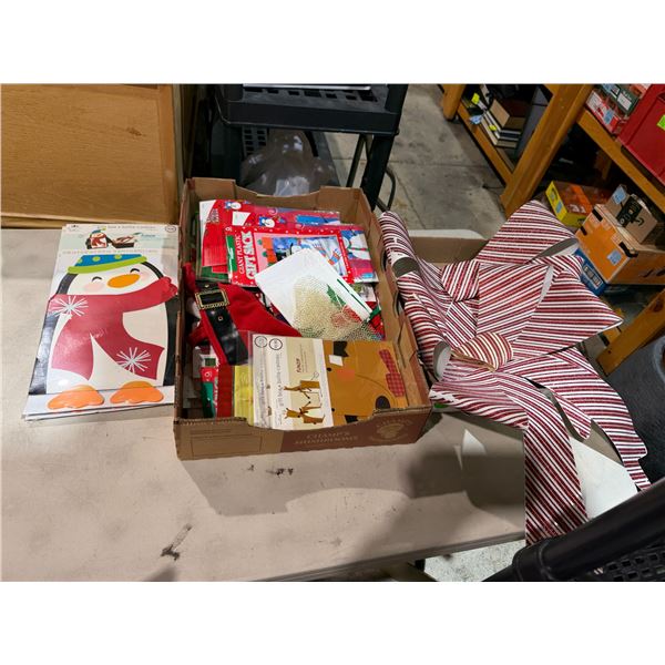 Gift boxes and bows