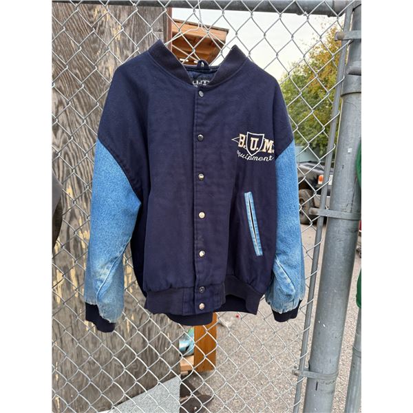 BUM equipment, jacket size medium
