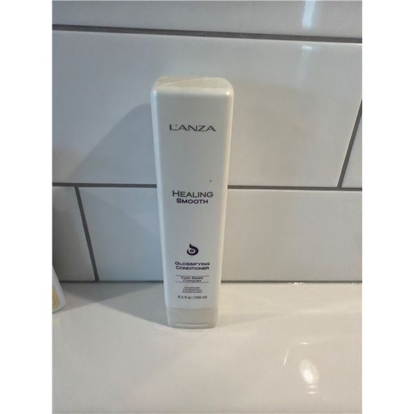 L'ANZA glossifying conditioner