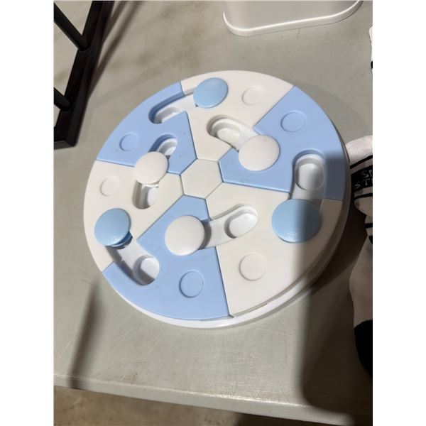 Cat toy