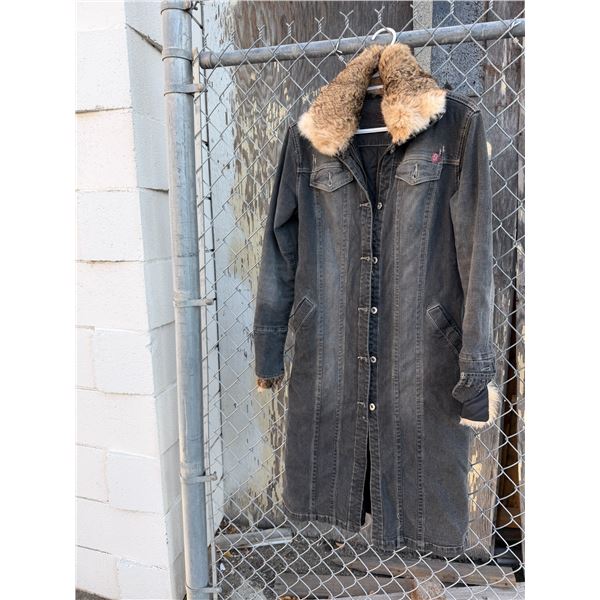 Jean jacket size large