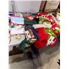 Image 2 : Christmas decor