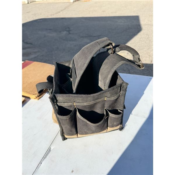 Tool pouch