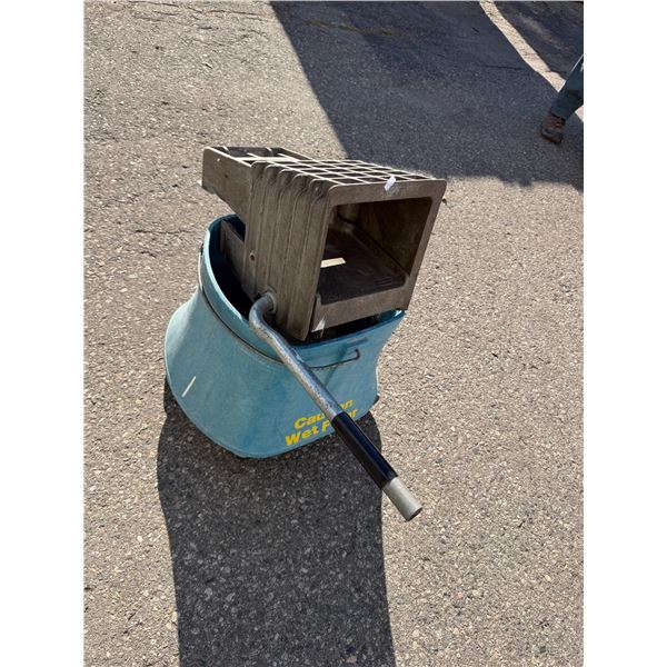 Mop, bucket