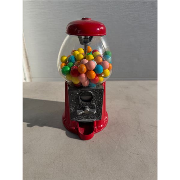 Gumball machine glass