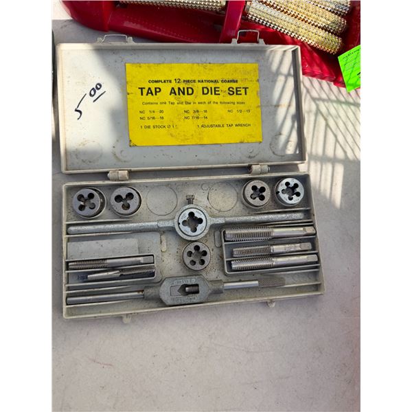 Tap and die set