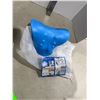 Image 1 : New neck stretcher