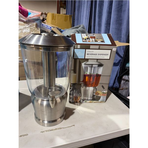 Beverage dispenser