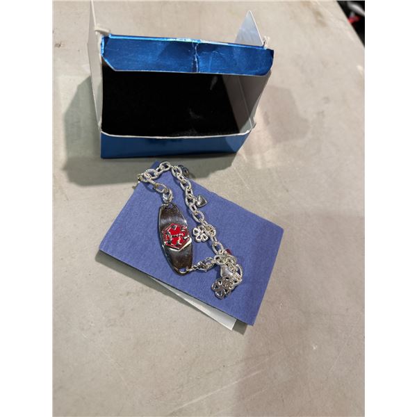 Bracelet