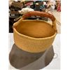 Image 1 : Basket