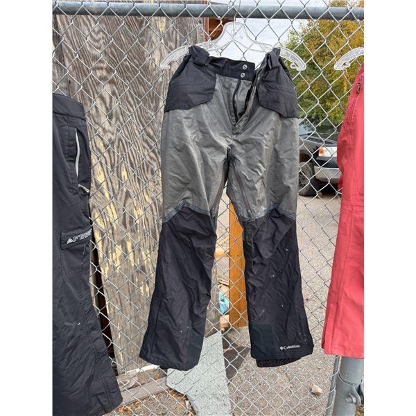 Columbia   snow pants size medium