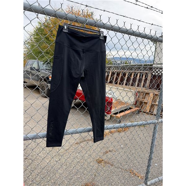 MODEREE pants size large