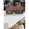 Image 2 : Vintage suitcase