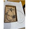 Image 1 : Picture hanging wire