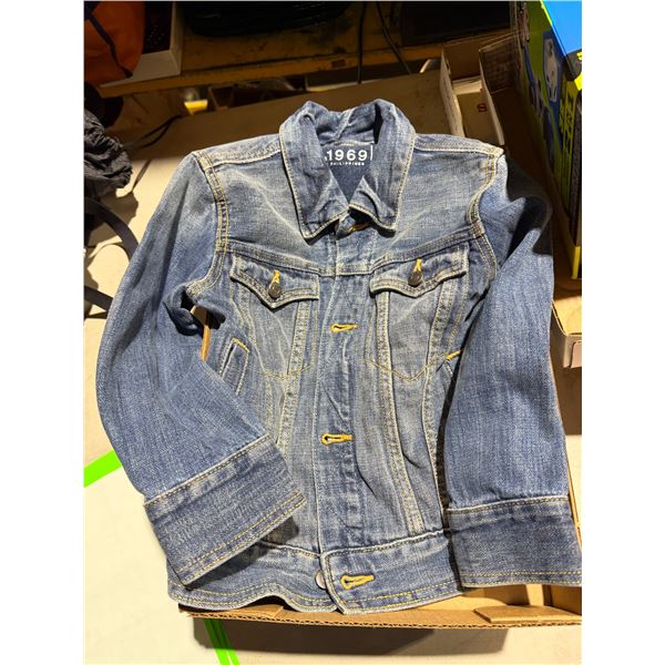 Gap children's jean jacket size XS