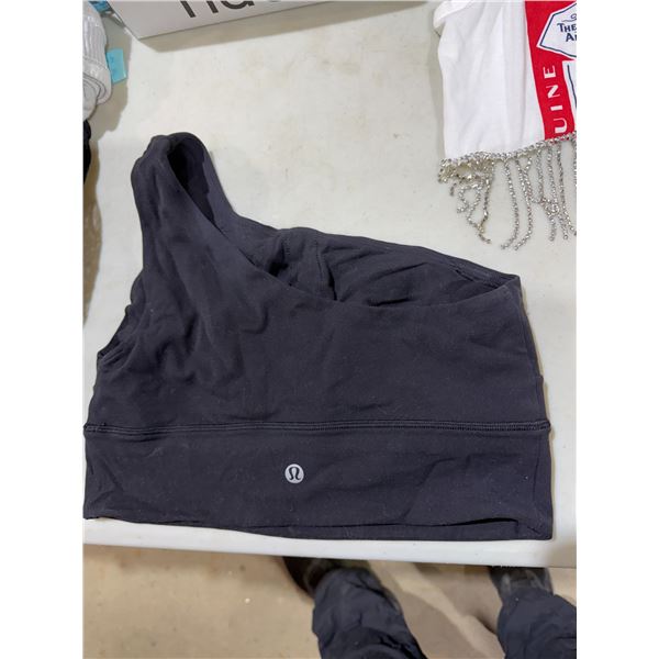 Lulu top size 8
