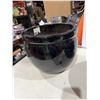 Image 1 : Plant pot