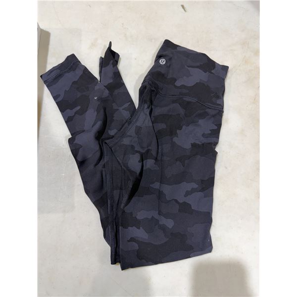 Lulu pants size 6