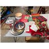 Image 1 : Table, linen, napkins, and Christmas decor