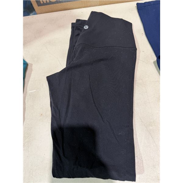 Lulu pants size 4